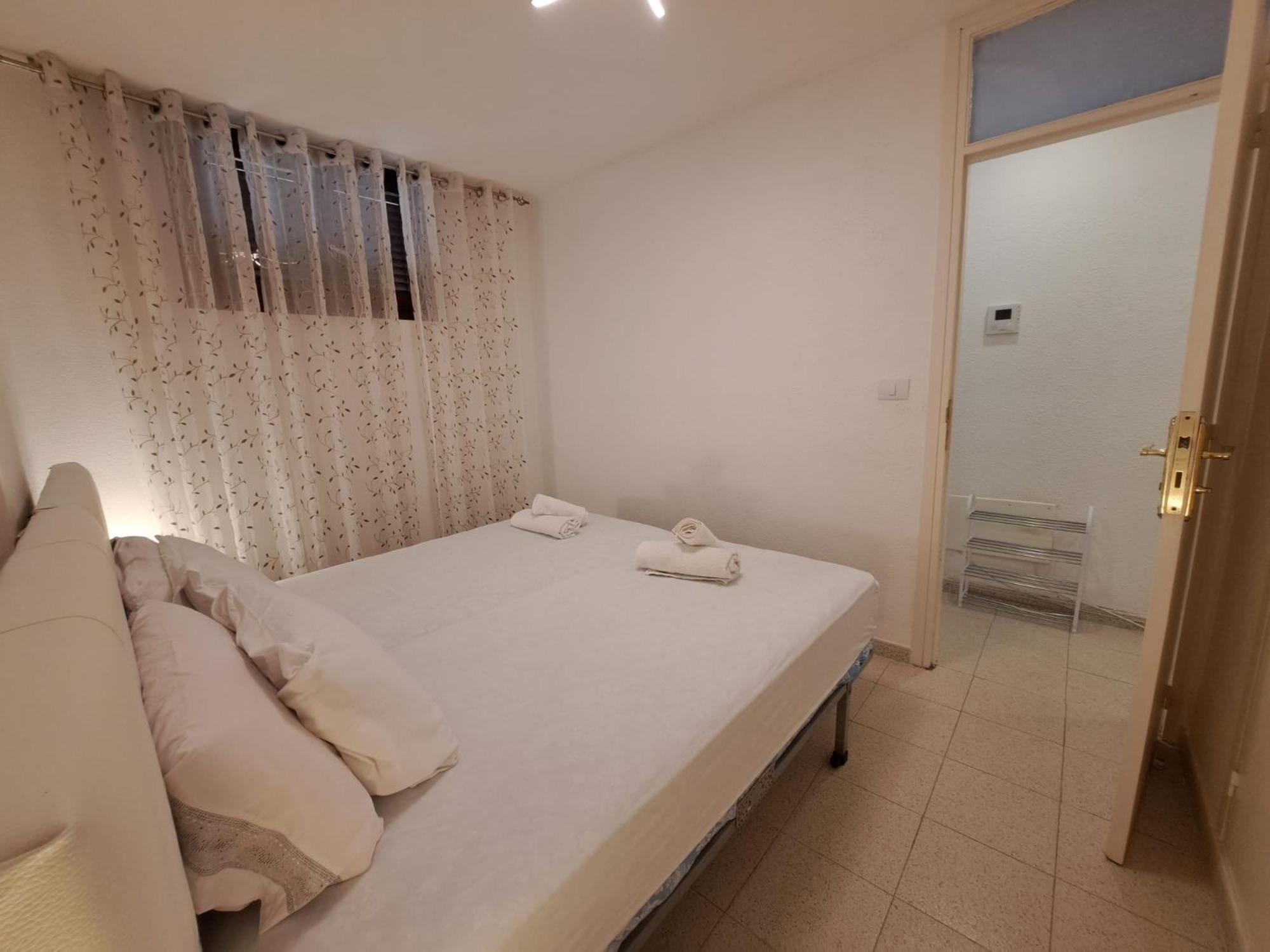 Great Ocean View, At 3 Min, One Bedroom Appartement *